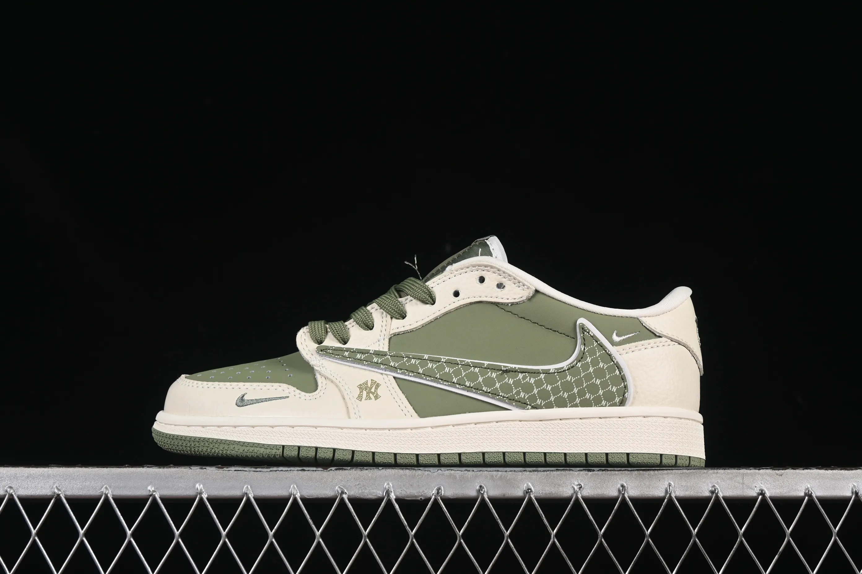 All categories Air Jordan Jordan series basketball shoes Air Jordan 1 Low High-end customized low-top sneakers Travis Scott x Fragment Design x Air Jordan 1 Low OG SP AJ1 Joe 1 MLB joint beige mesh hook low-top cultural casual sneakers XS2024-017